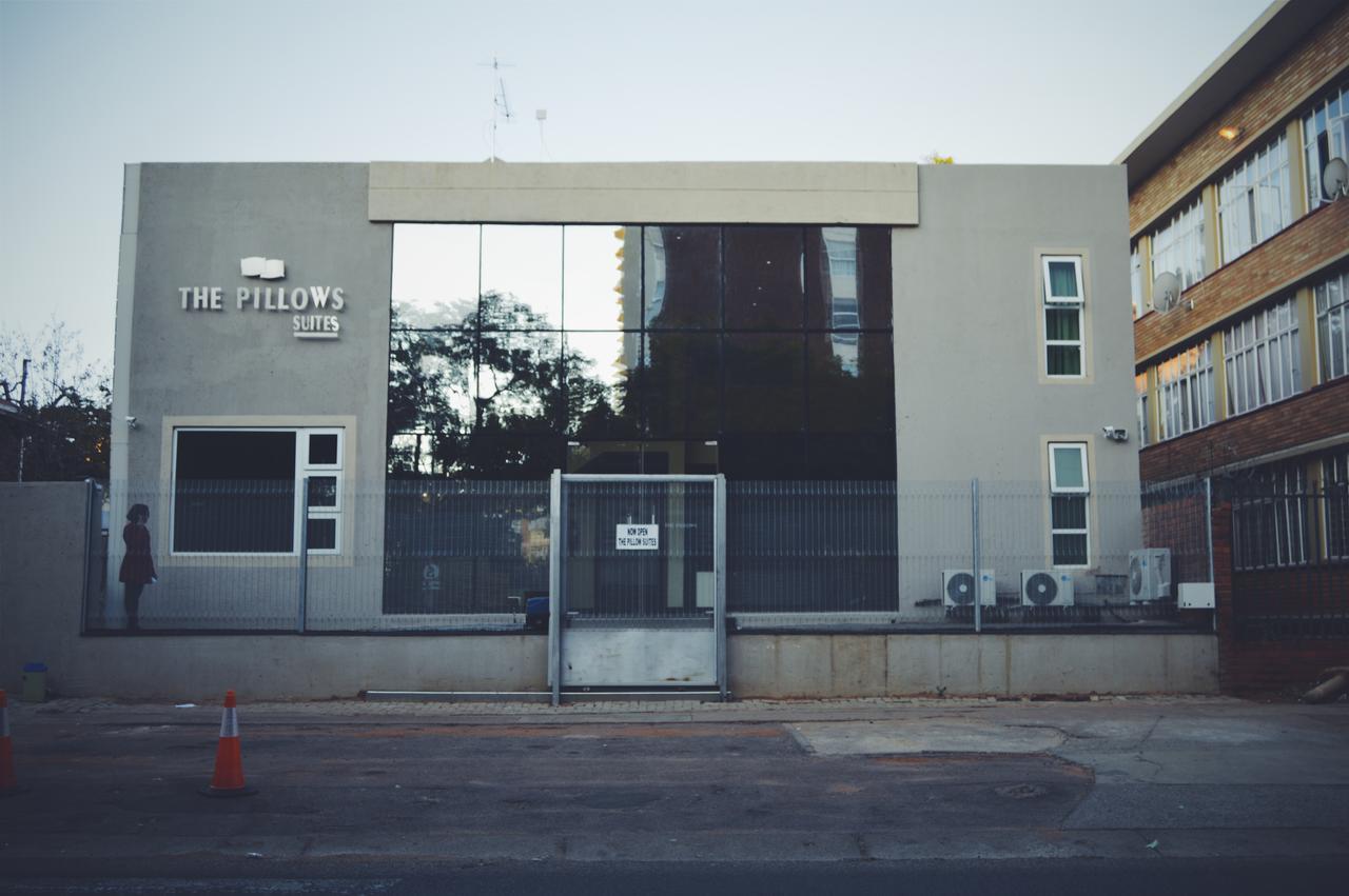 The Pillows Suite พริทอเรีย ภายนอก รูปภาพ